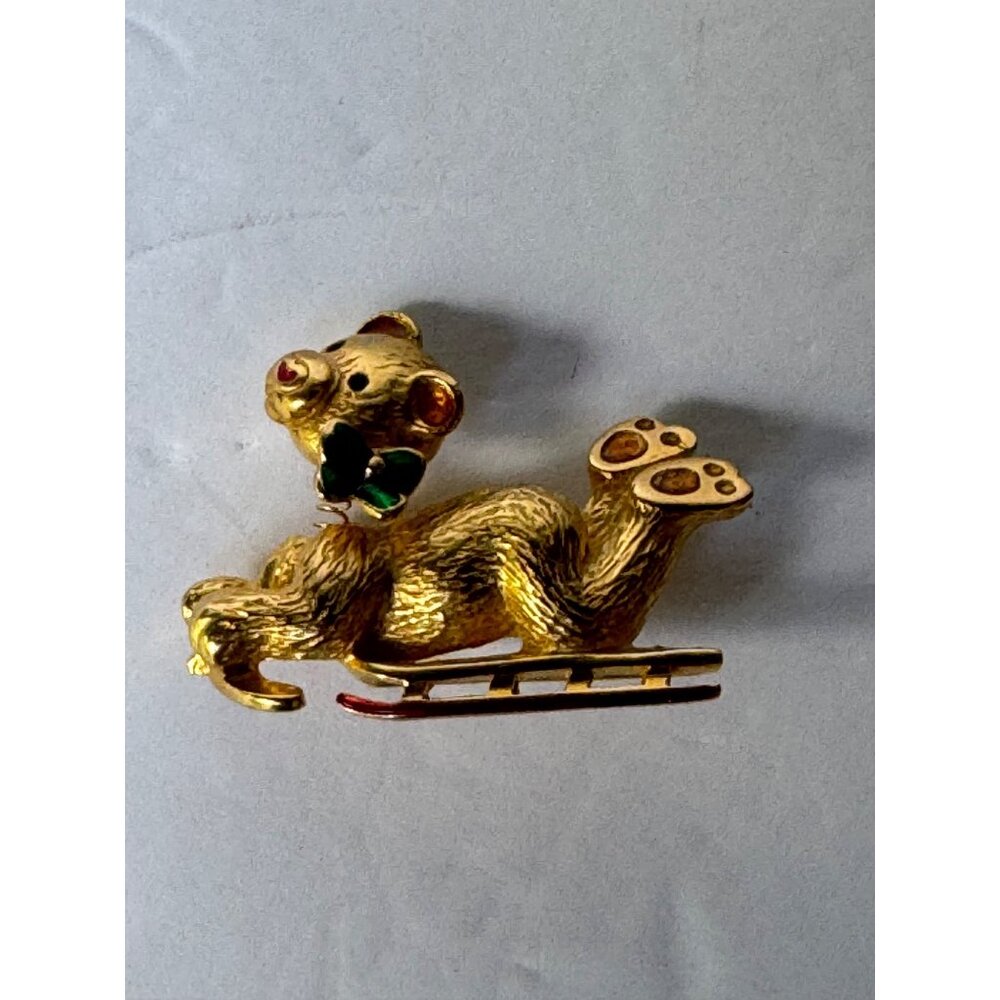 Vintage Vero Enamel Gold Tone Christmas Bear Brooch